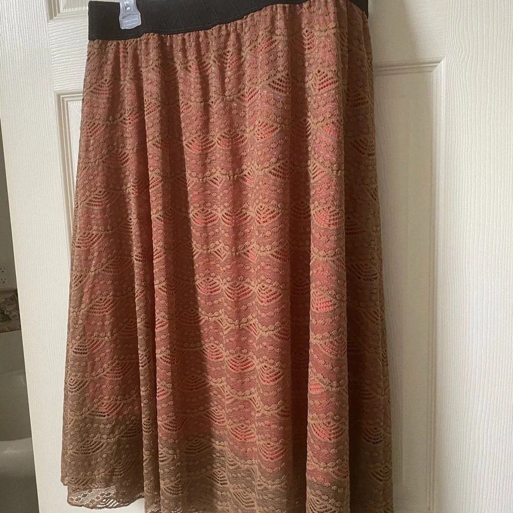 LuLaRoe Lola Skirt - Picture 3 of 5